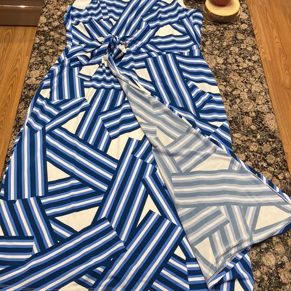 NWOT Ivanka Trump blue white geometric stripe faux wrap sheath, size M - Picture 4 of 15